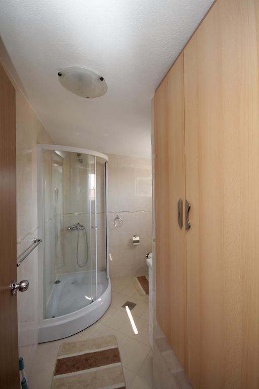 Apartments Ajla Utjeha Phòng bức ảnh