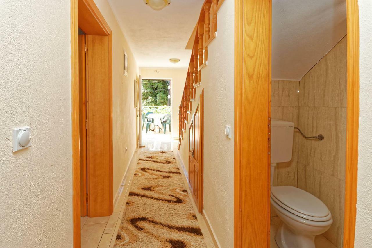 Apartments Ajla Utjeha Ngoại thất bức ảnh