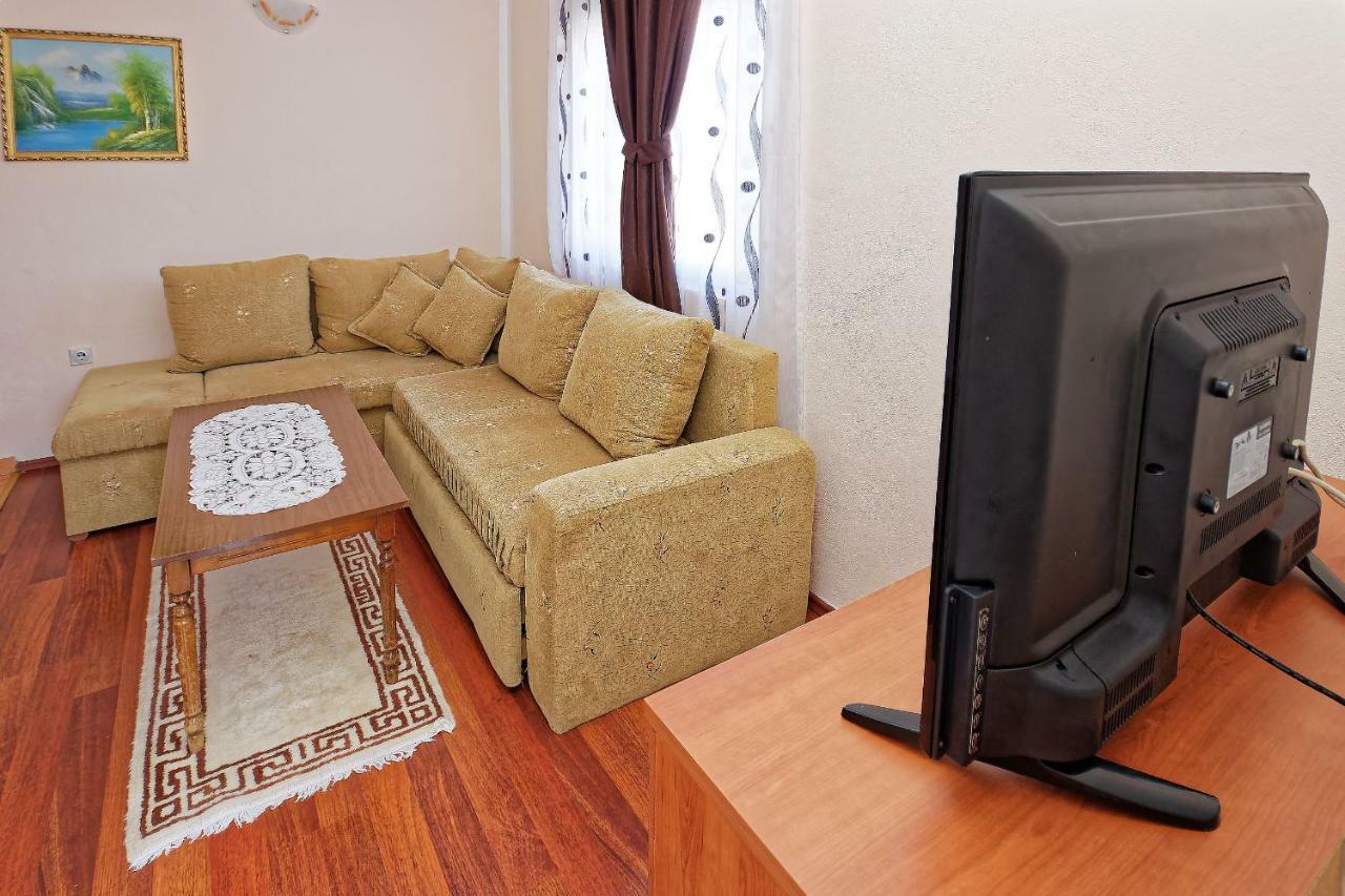 Apartments Ajla Utjeha Ngoại thất bức ảnh