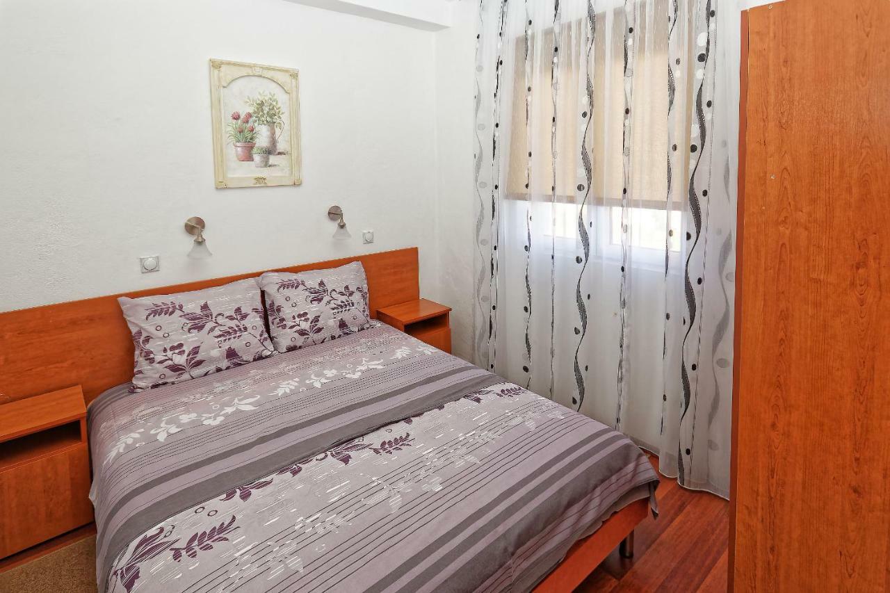 Apartments Ajla Utjeha Ngoại thất bức ảnh