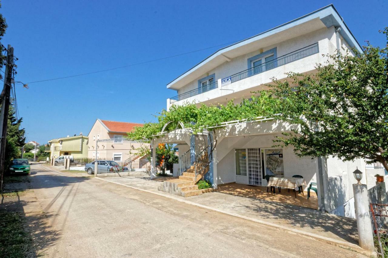 Apartments Ajla Utjeha Ngoại thất bức ảnh