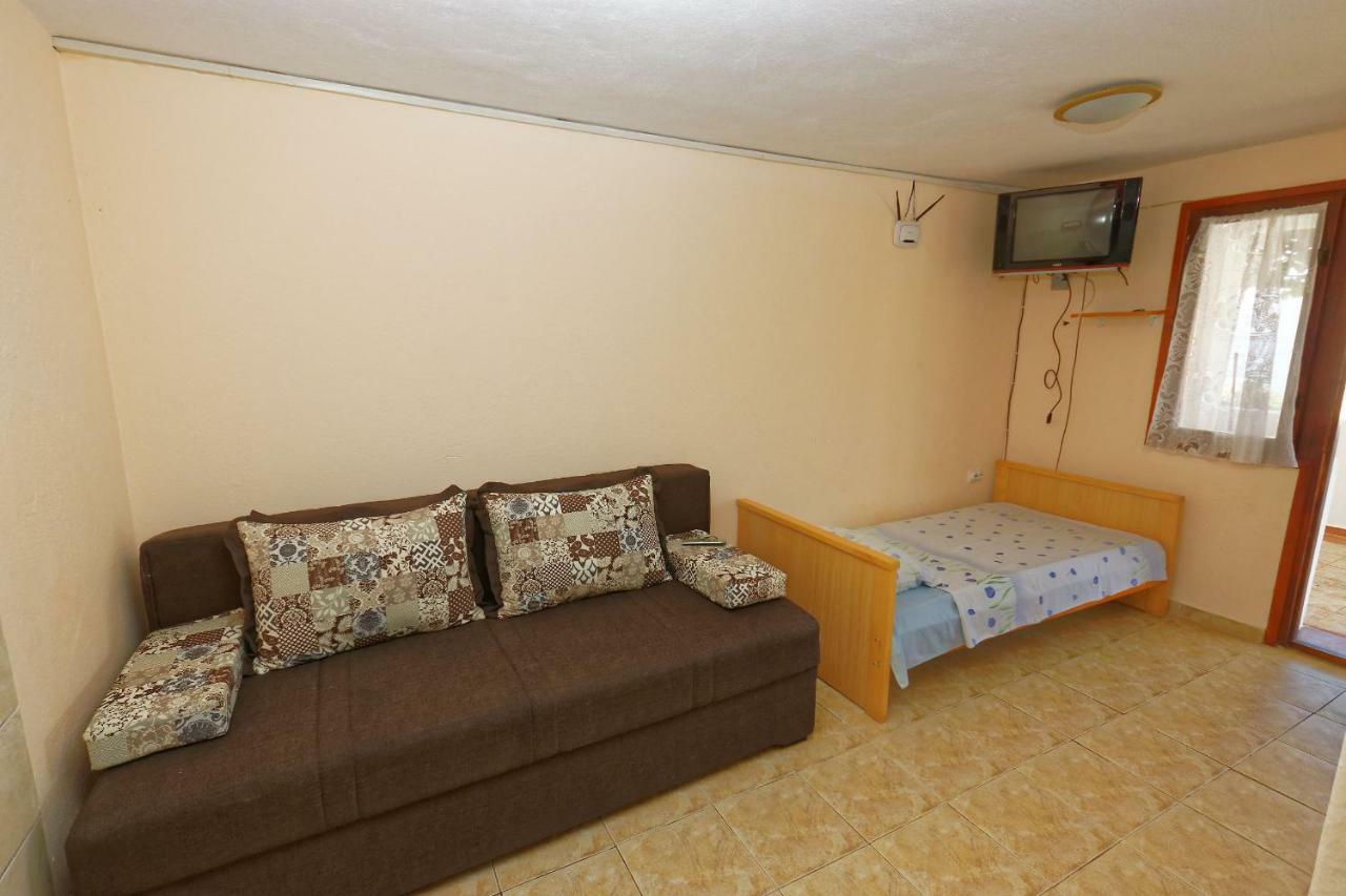 Apartments Ajla Utjeha Ngoại thất bức ảnh