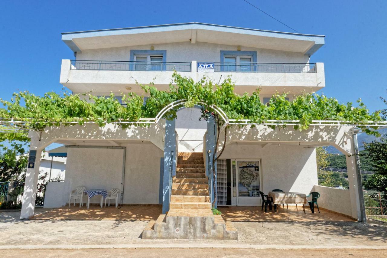 Apartments Ajla Utjeha Ngoại thất bức ảnh