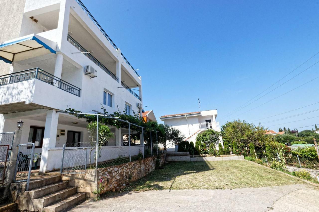 Apartments Ajla Utjeha Ngoại thất bức ảnh