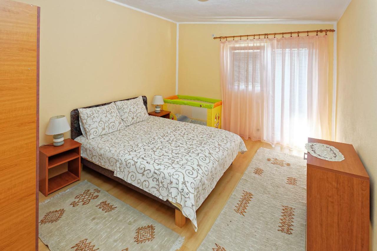 Apartments Ajla Utjeha Ngoại thất bức ảnh