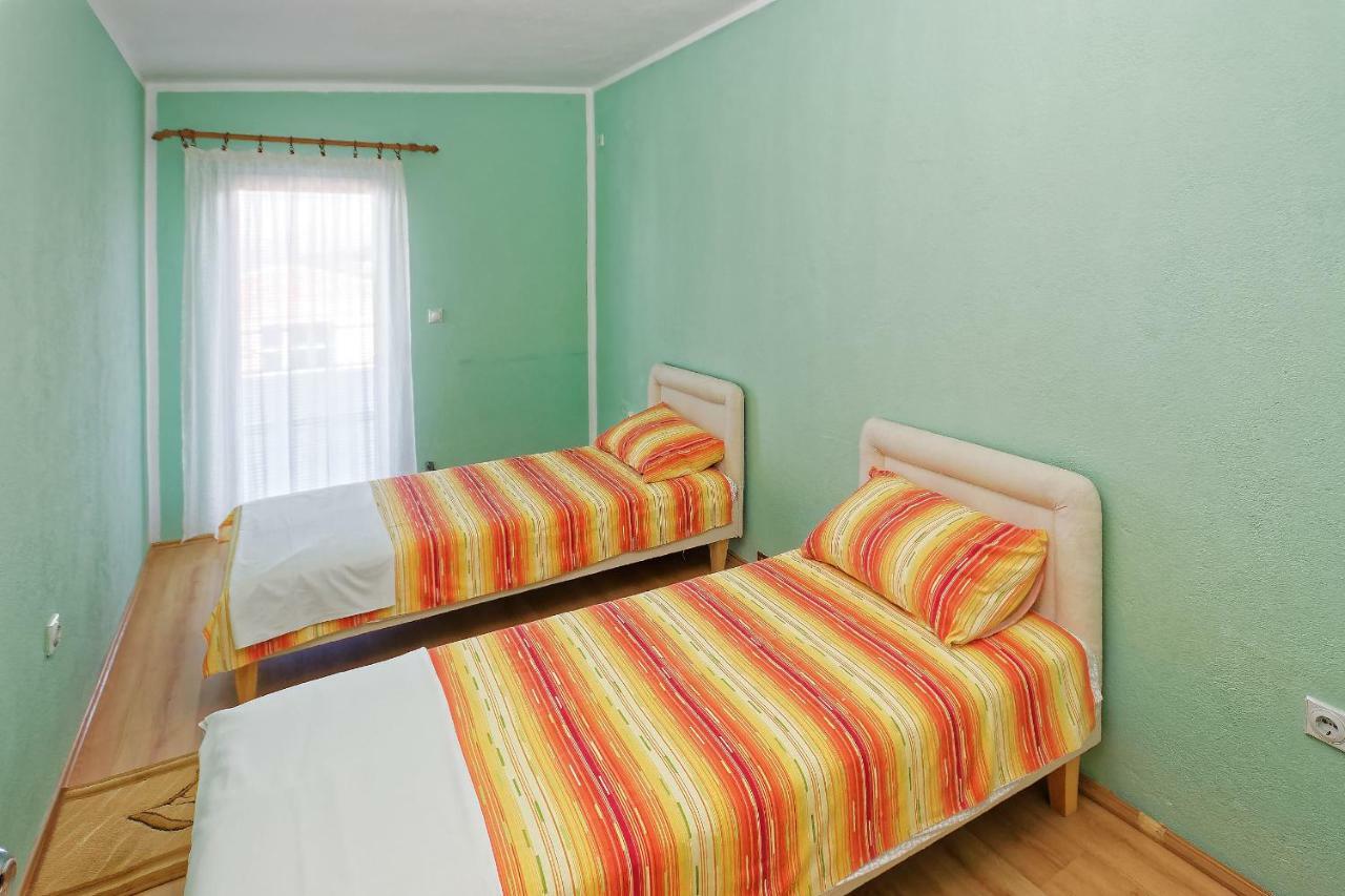 Apartments Ajla Utjeha Ngoại thất bức ảnh